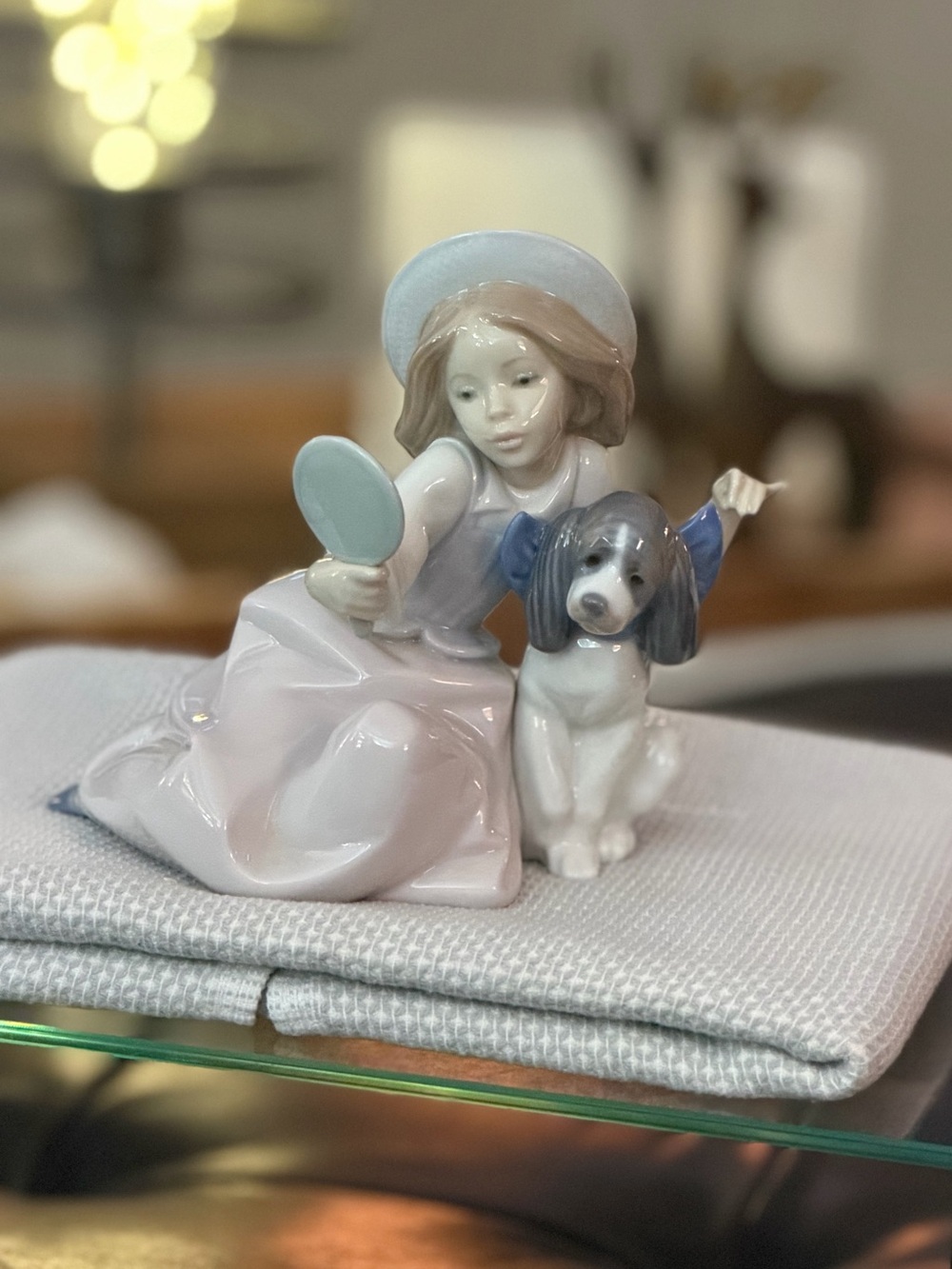 LLADRO “Who’s the Fairest” Figurine No. 05468 w/Original Box, PRISTINE CONDITION